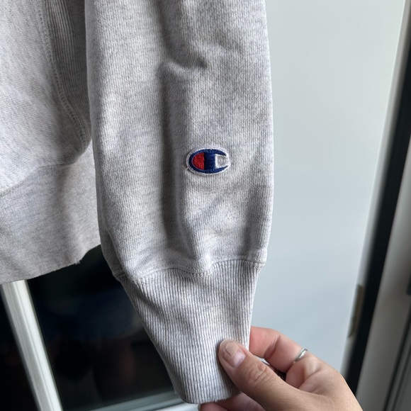 Vintage champion unisex destroyed sweatshirt - Picture 2 of 7
